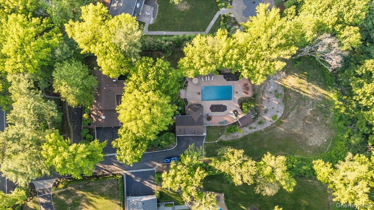 96 Plainview Road thumbnail 37