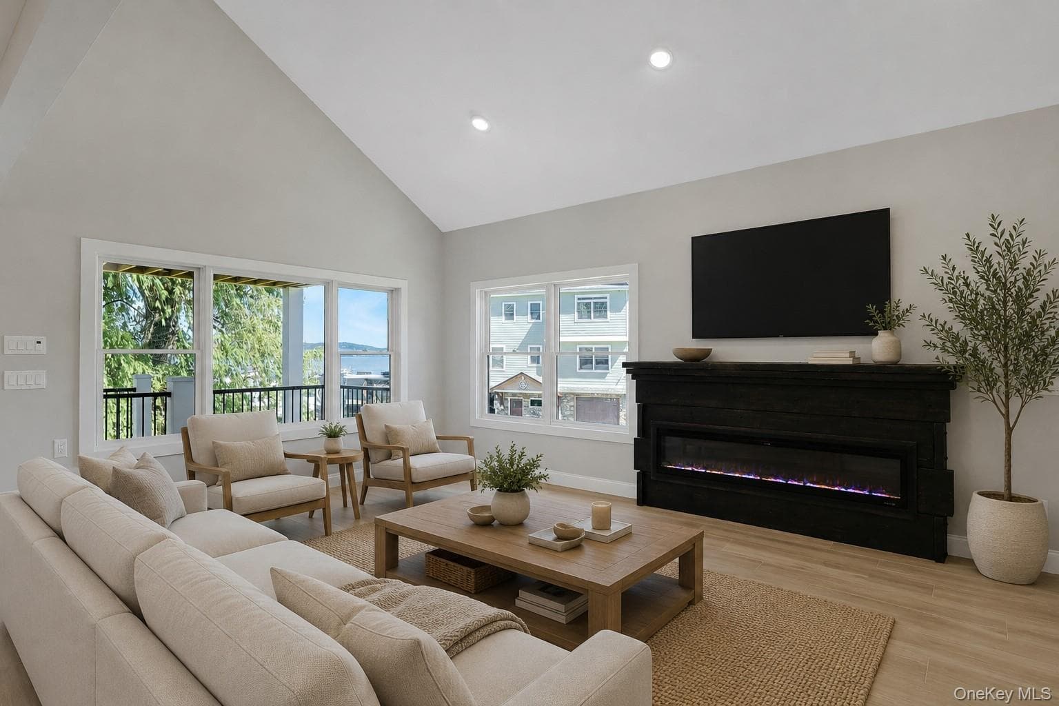 74 Beach Road thumbnail 7