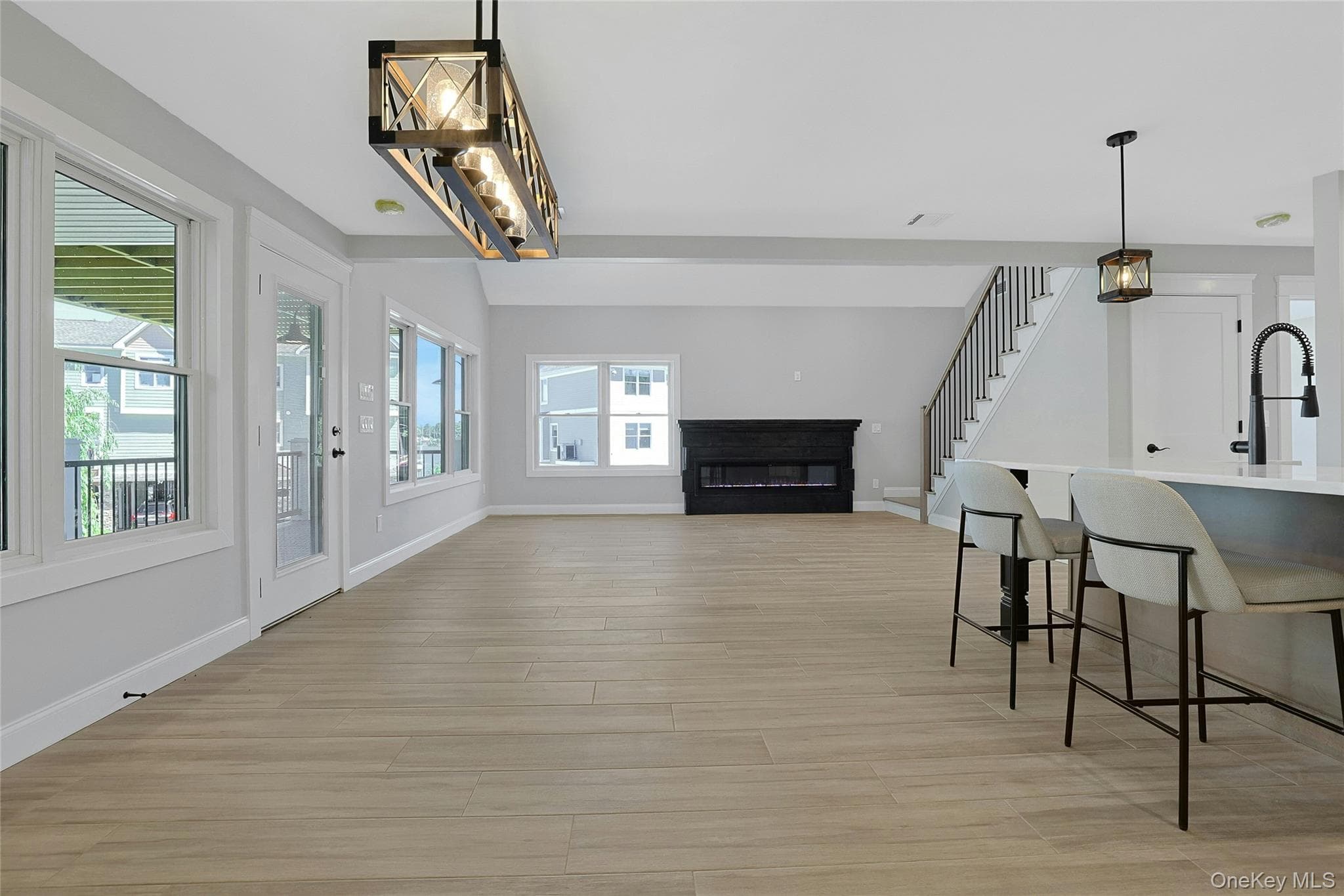 74 Beach Road thumbnail 12