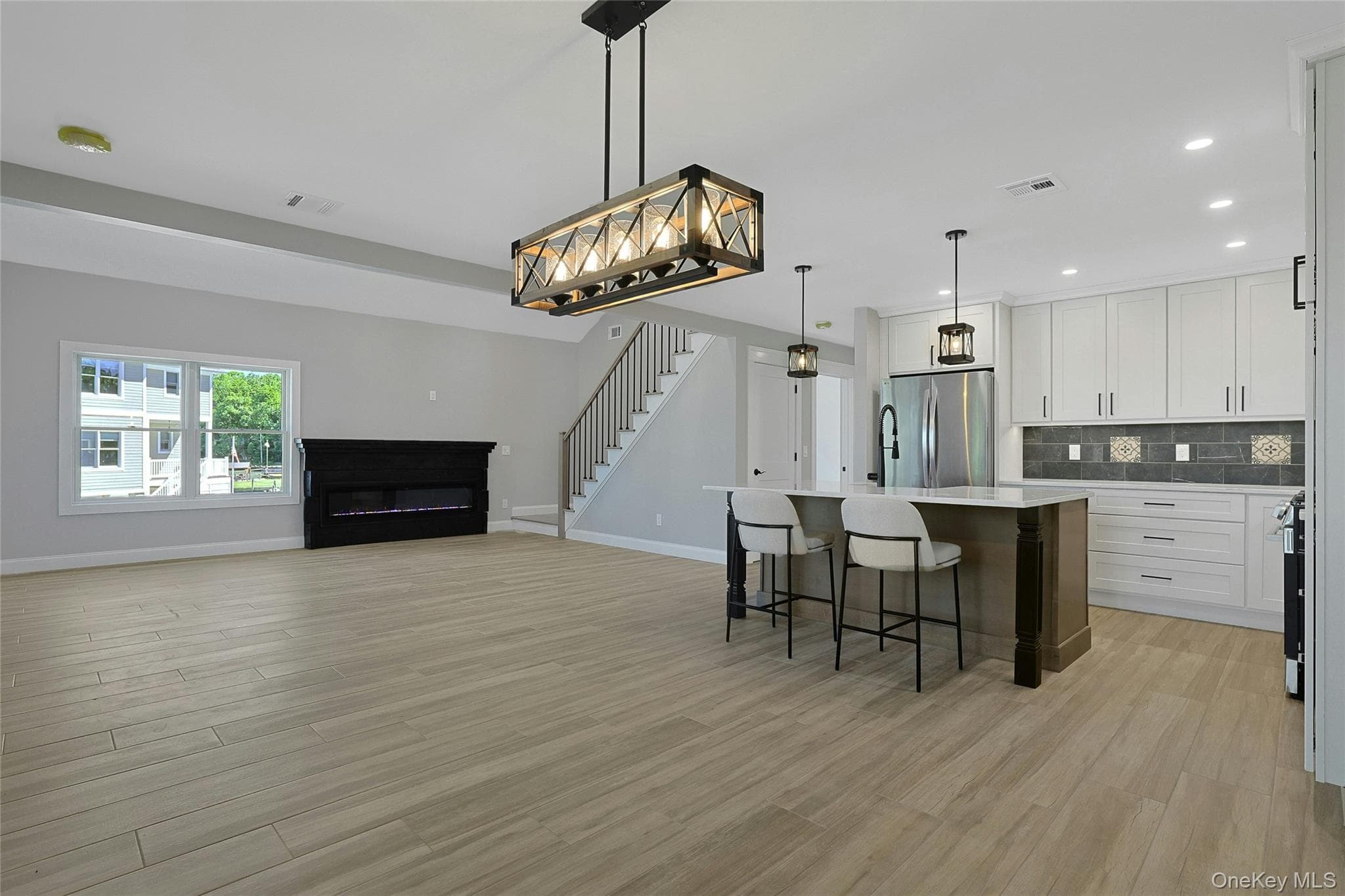 74 Beach Road thumbnail 9