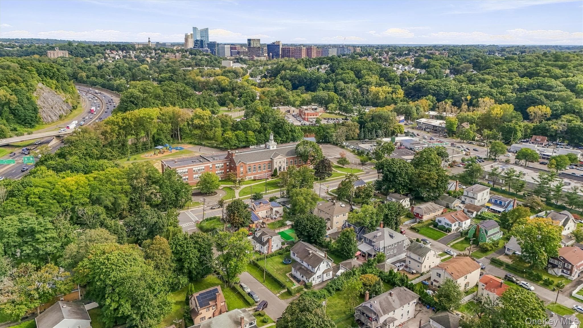 Vacant Florence Avenue thumbnail 13