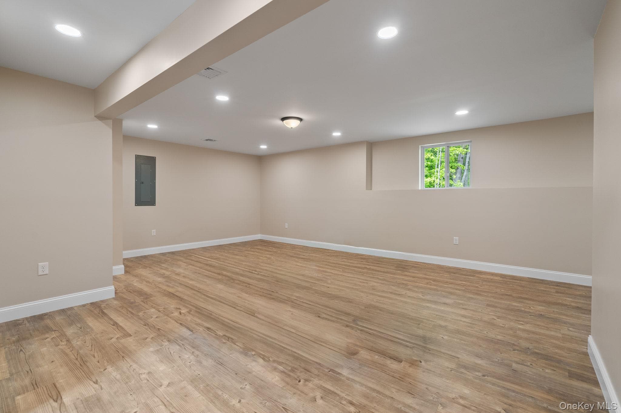 61 Smith Avenue thumbnail 27