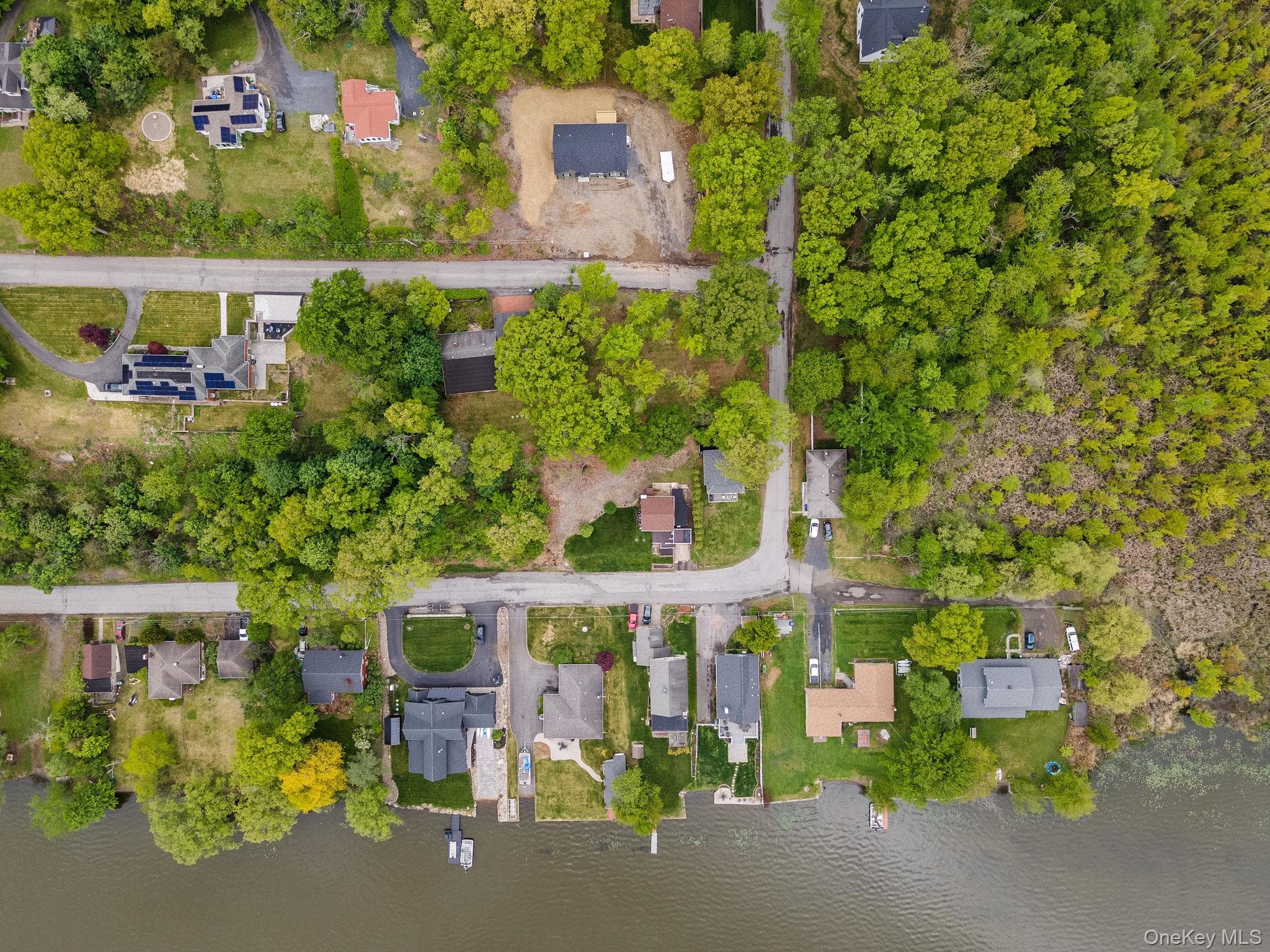 61 Smith Avenue thumbnail 40