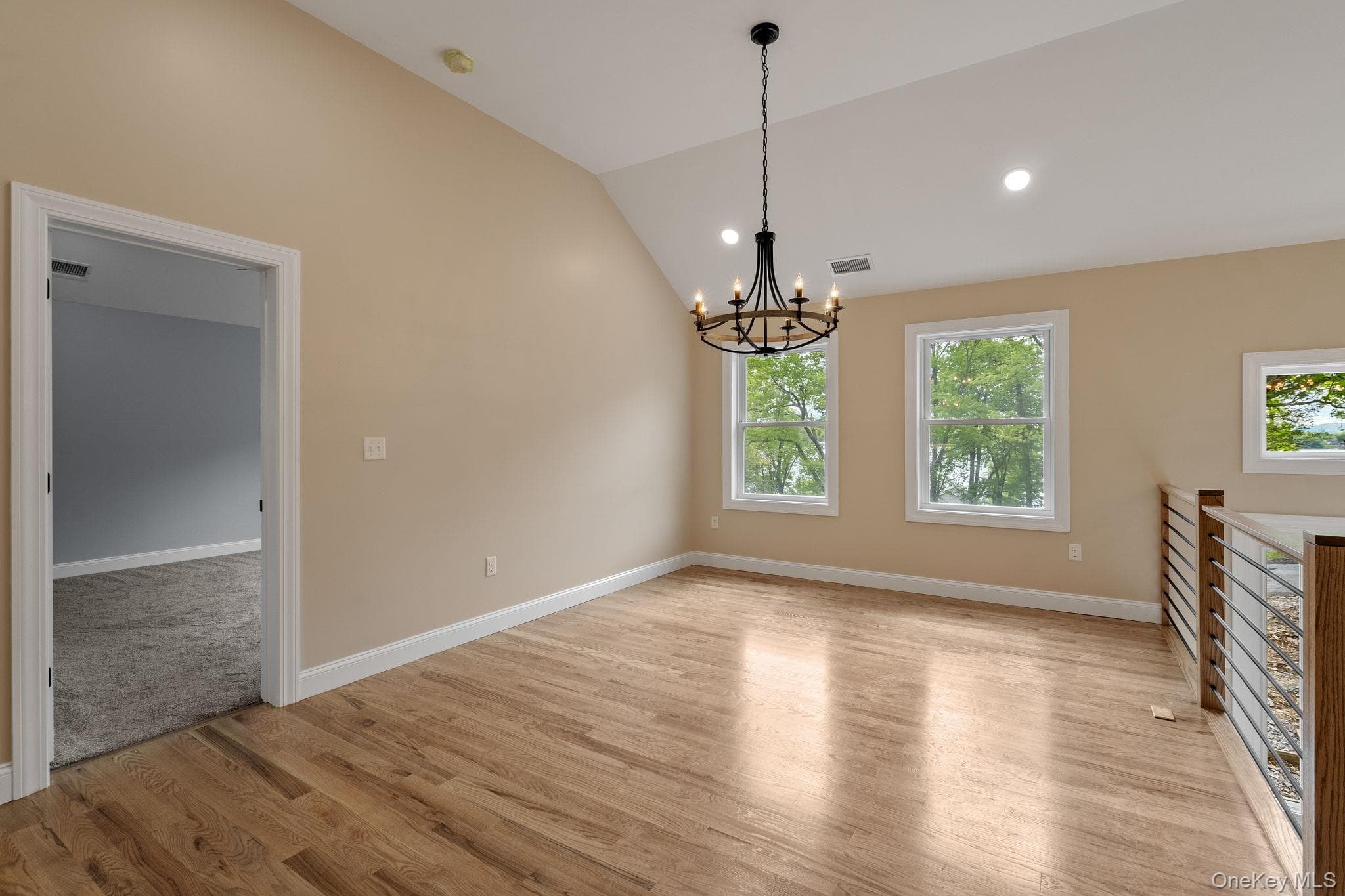 61 Smith Avenue thumbnail 15