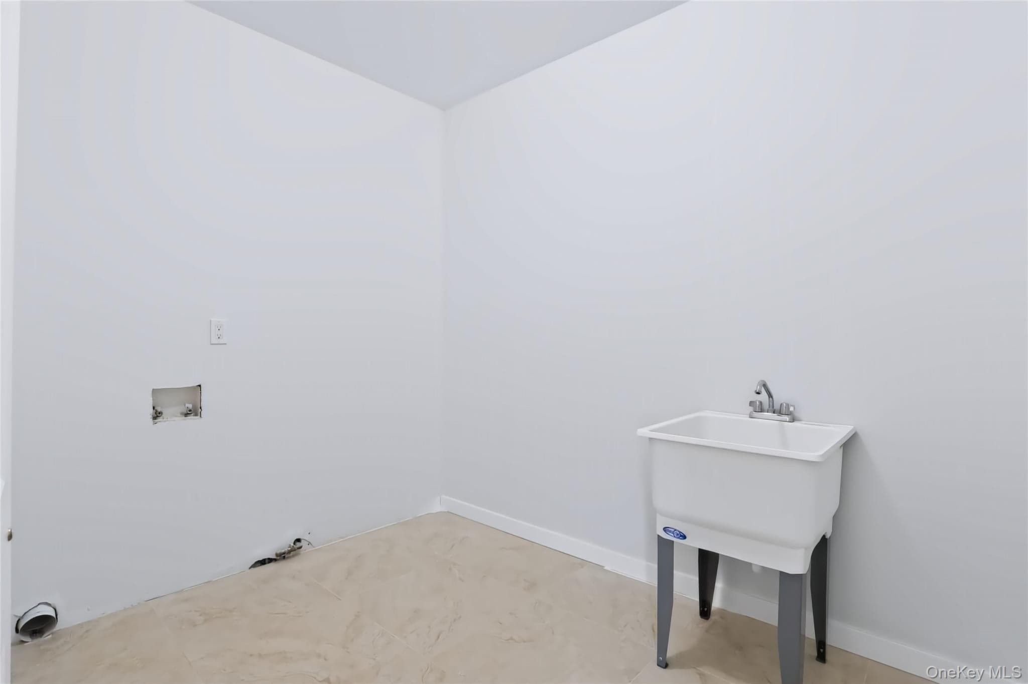 16 Phyllis Terrace Unit: 301 thumbnail 13