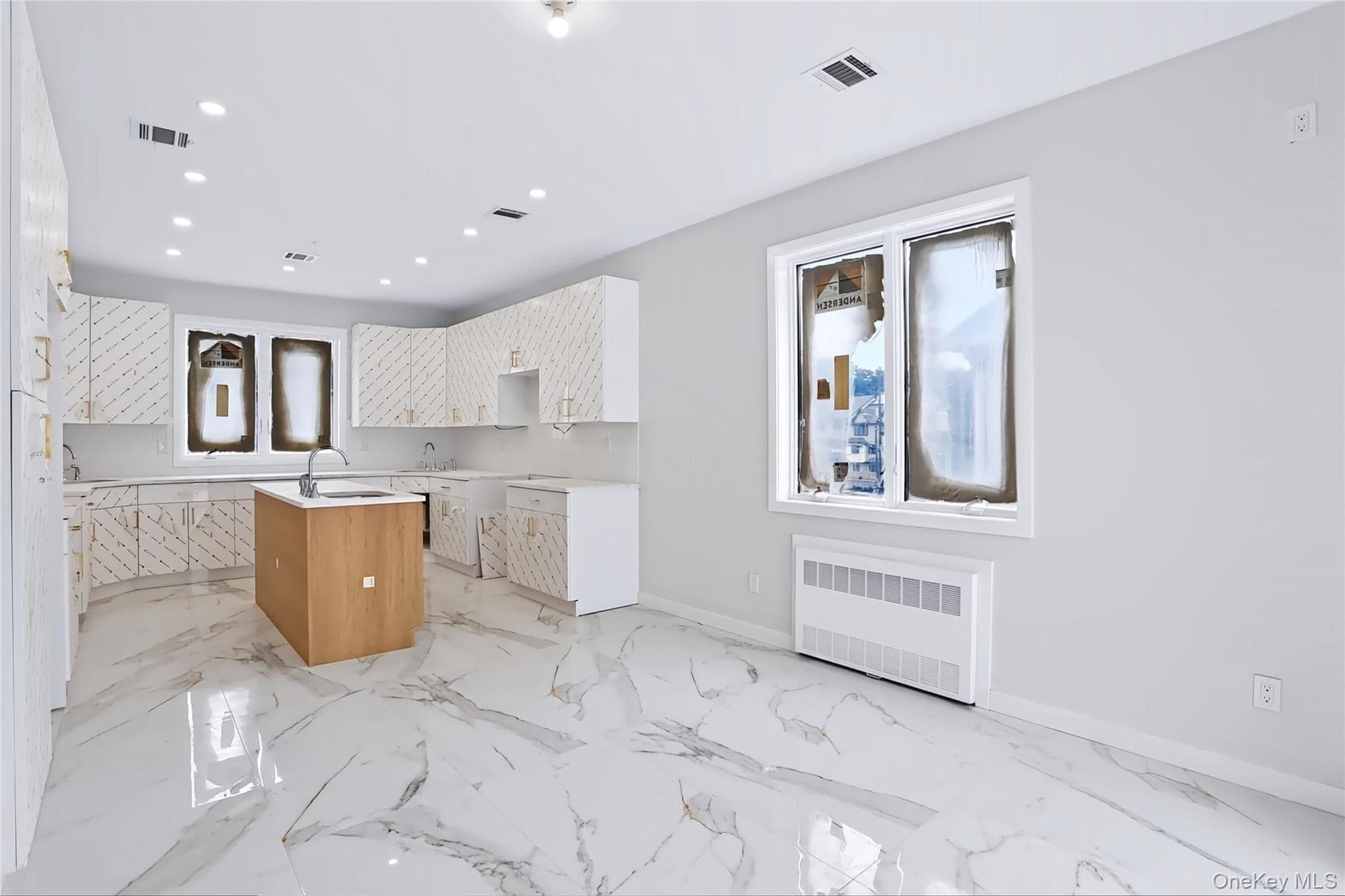 16 Phyllis Terrace Unit: 301 thumbnail 5