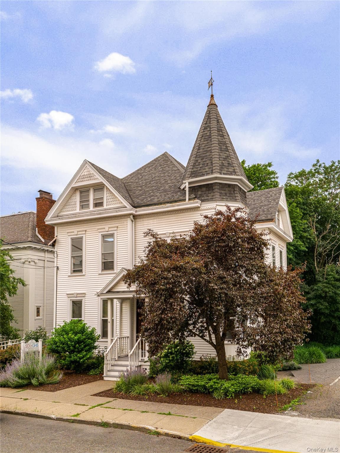437 E Allen Street thumbnail 5