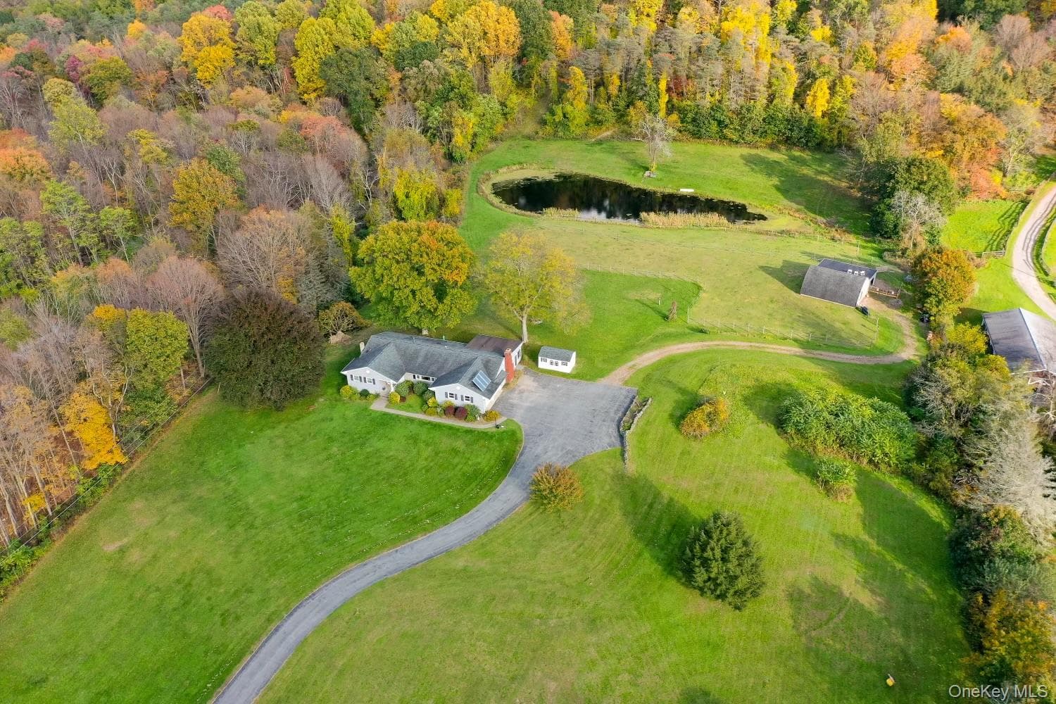 394 Smith Road photo 1