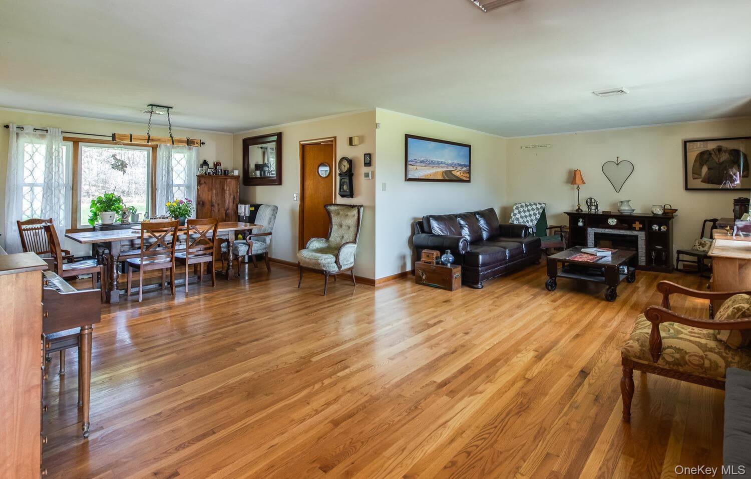 394 Smith Road thumbnail 11