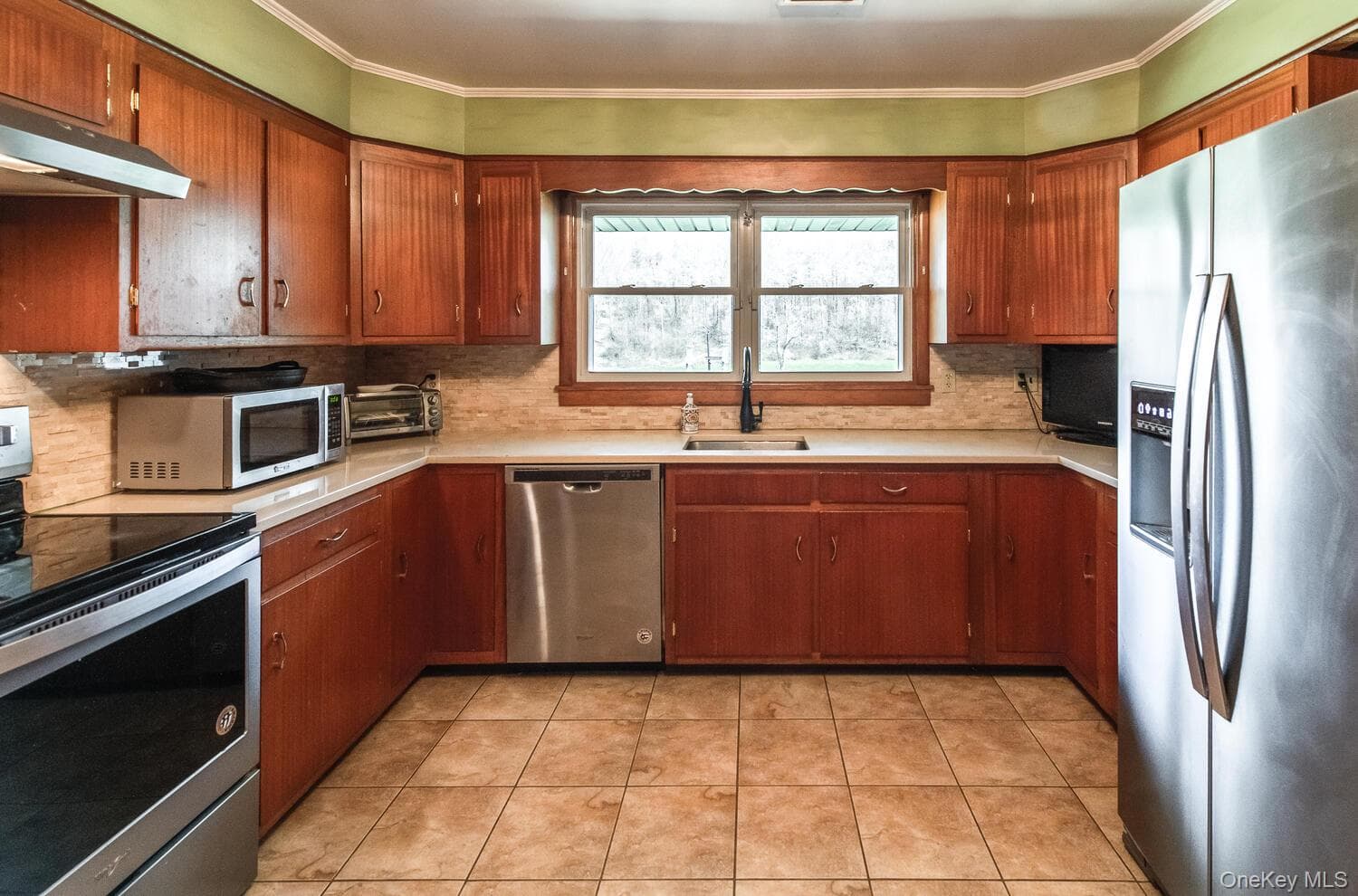394 Smith Road thumbnail 16
