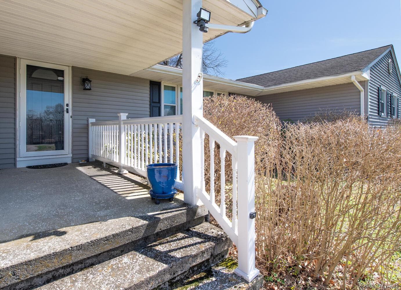 394 Smith Road thumbnail 9