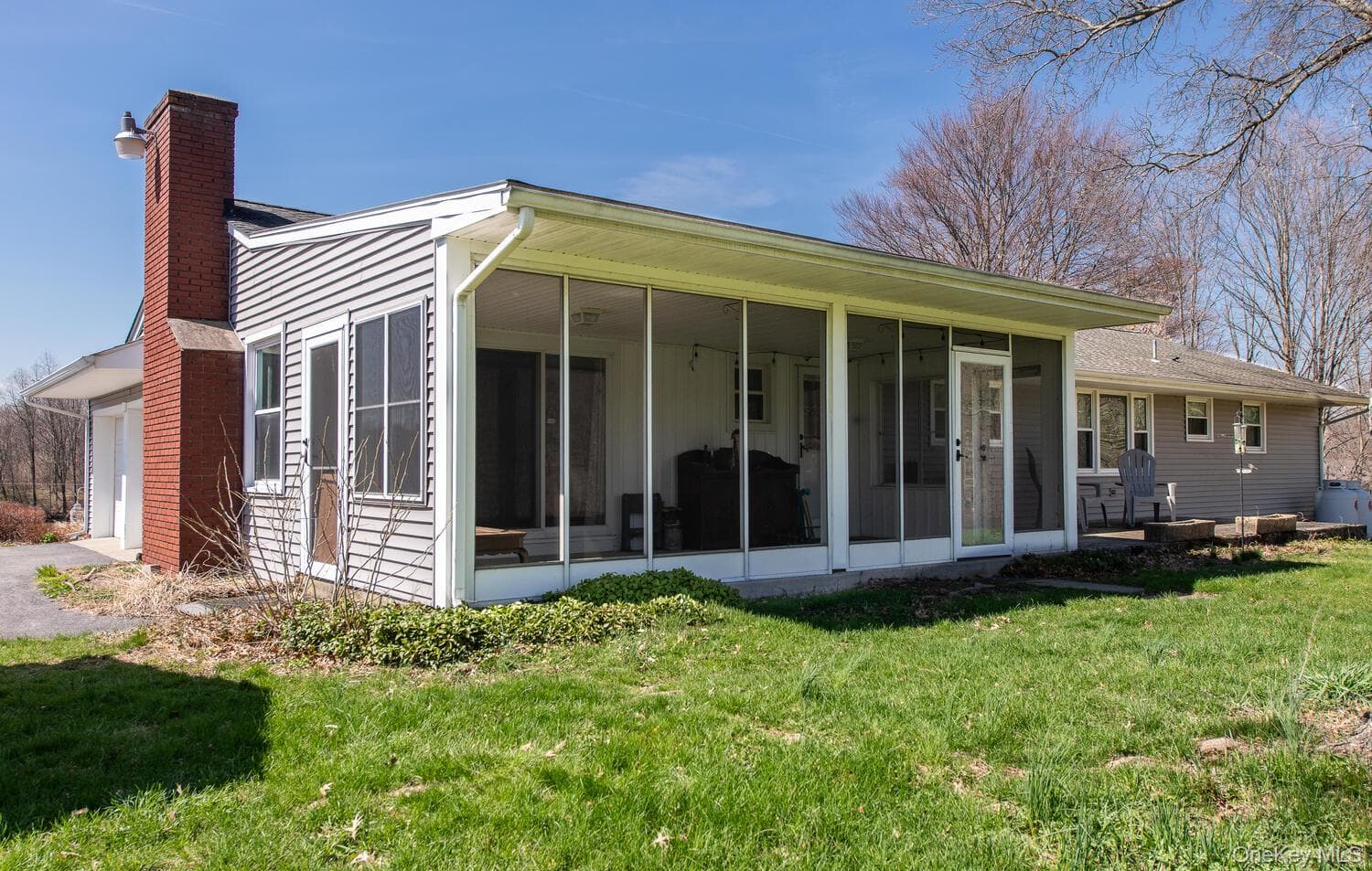 394 Smith Road thumbnail 30