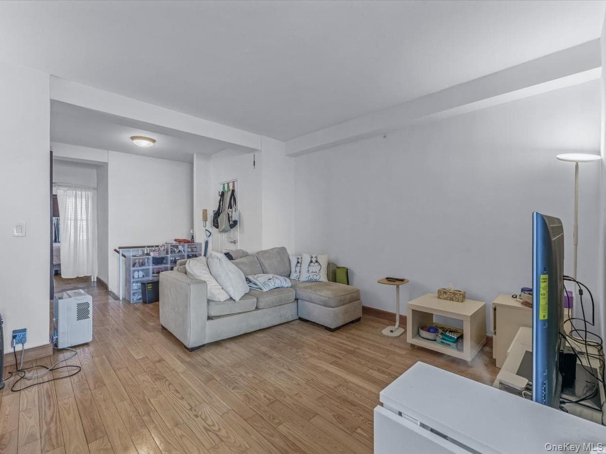 9905 63rd Drive Dr Unit: 7R thumbnail 6