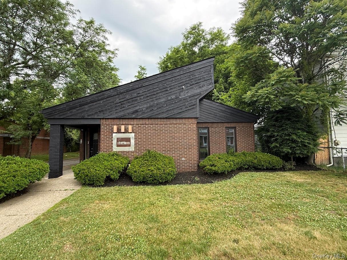 149 S Grand Avenue, Poughkeepsie