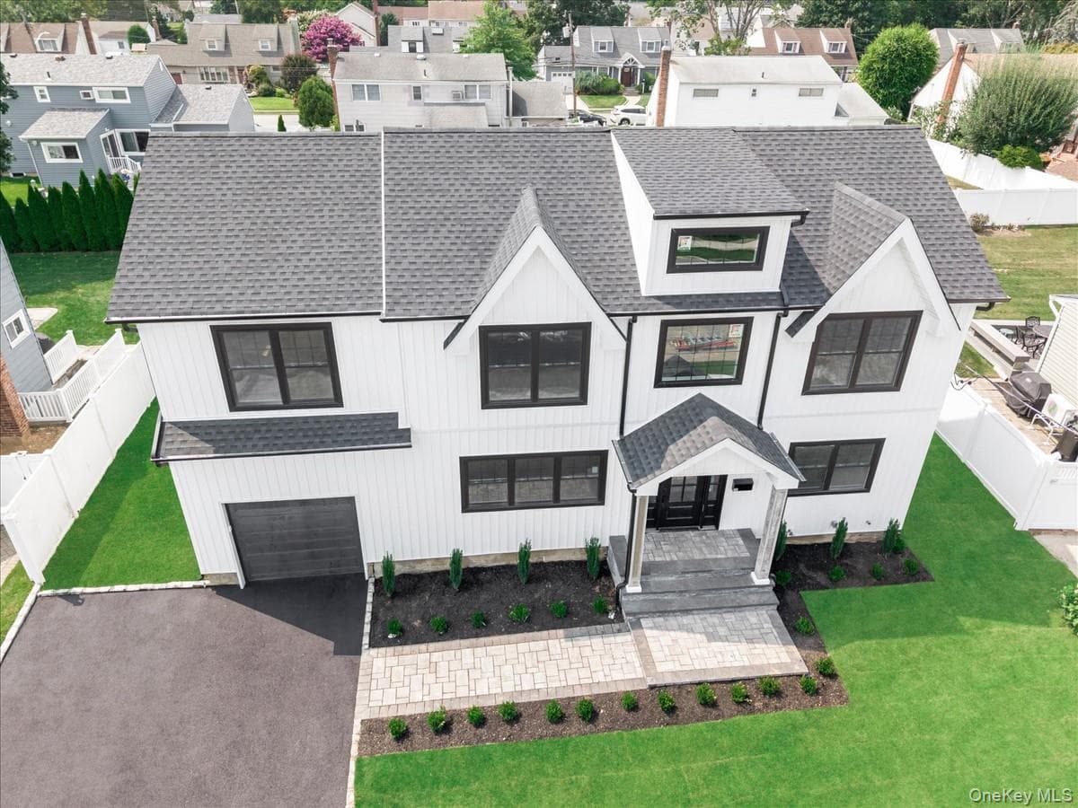 60 Westwood Road thumbnail 2