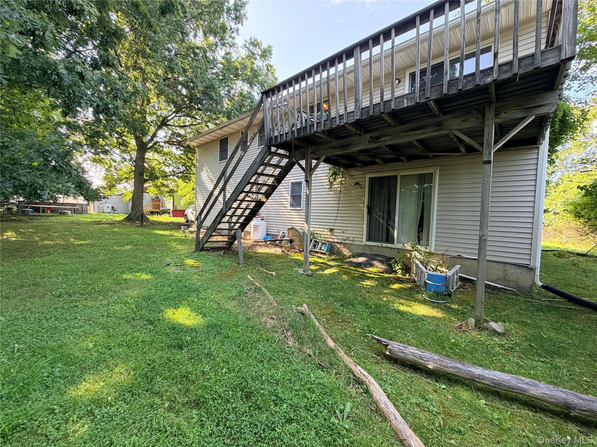 72 Lake Region Boulevard thumbnail 10