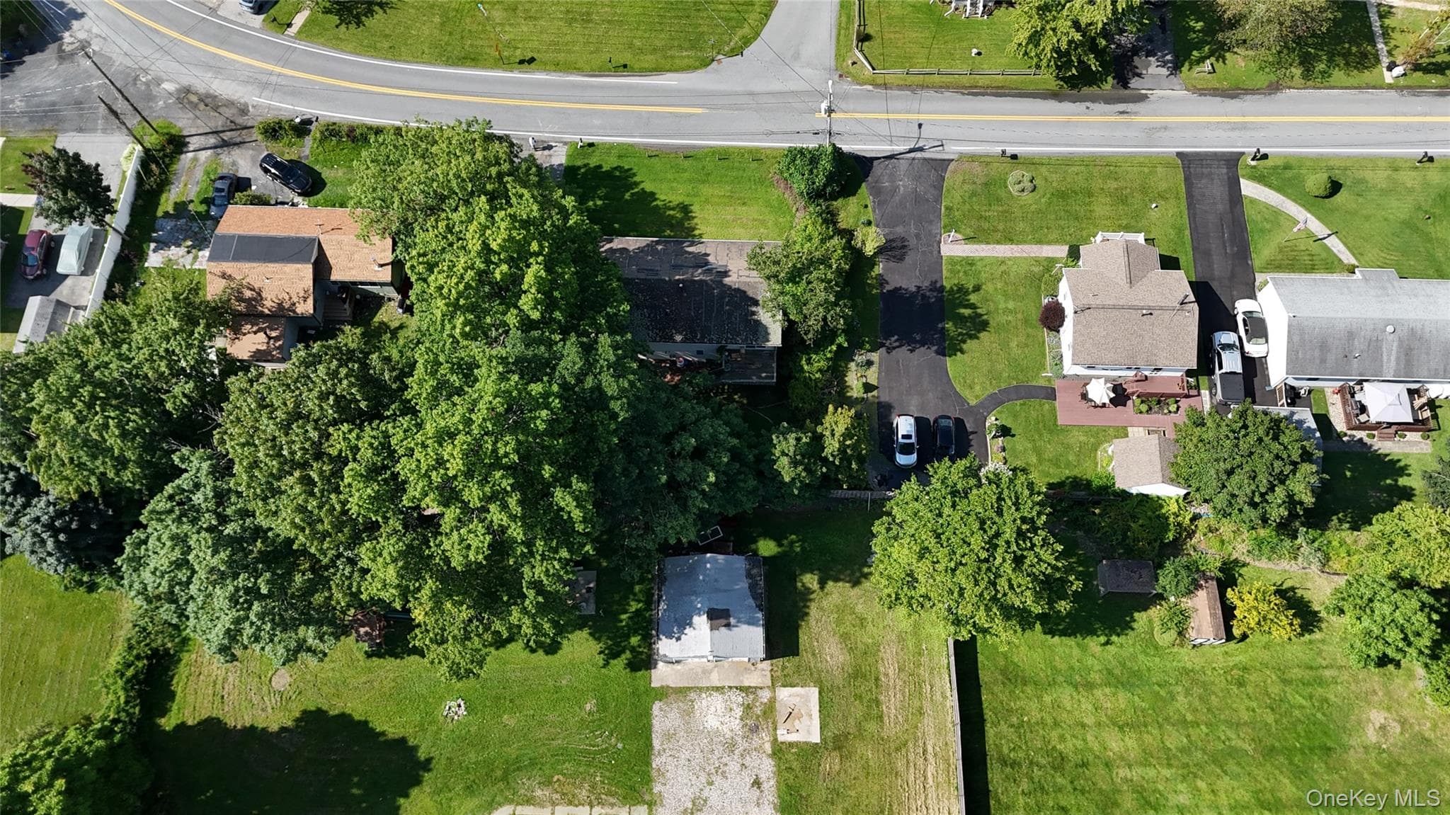 72 Lake Region Boulevard thumbnail 4