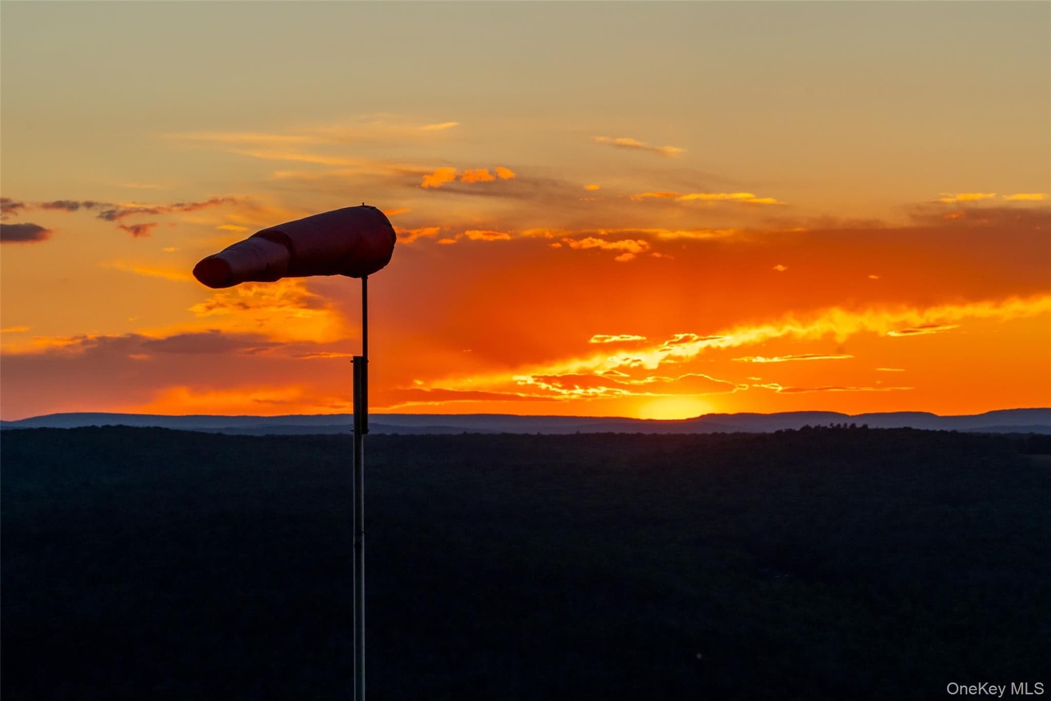 80 Hang Glider Road thumbnail 22