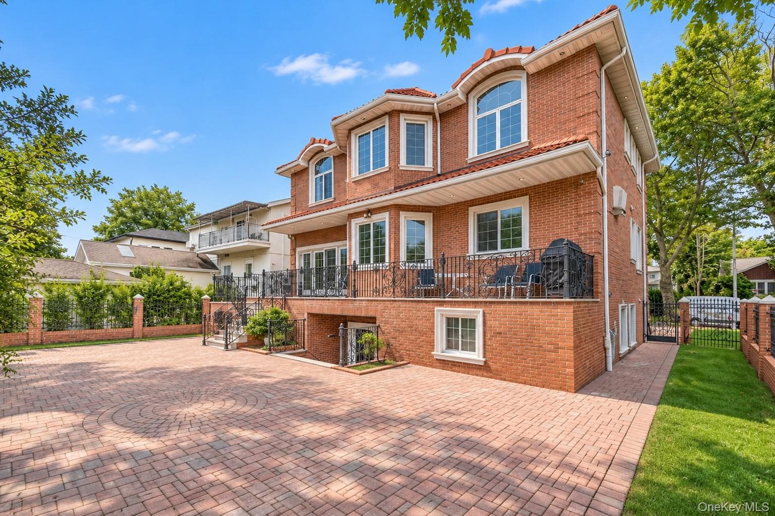 251-35 52nd Avenue thumbnail 44