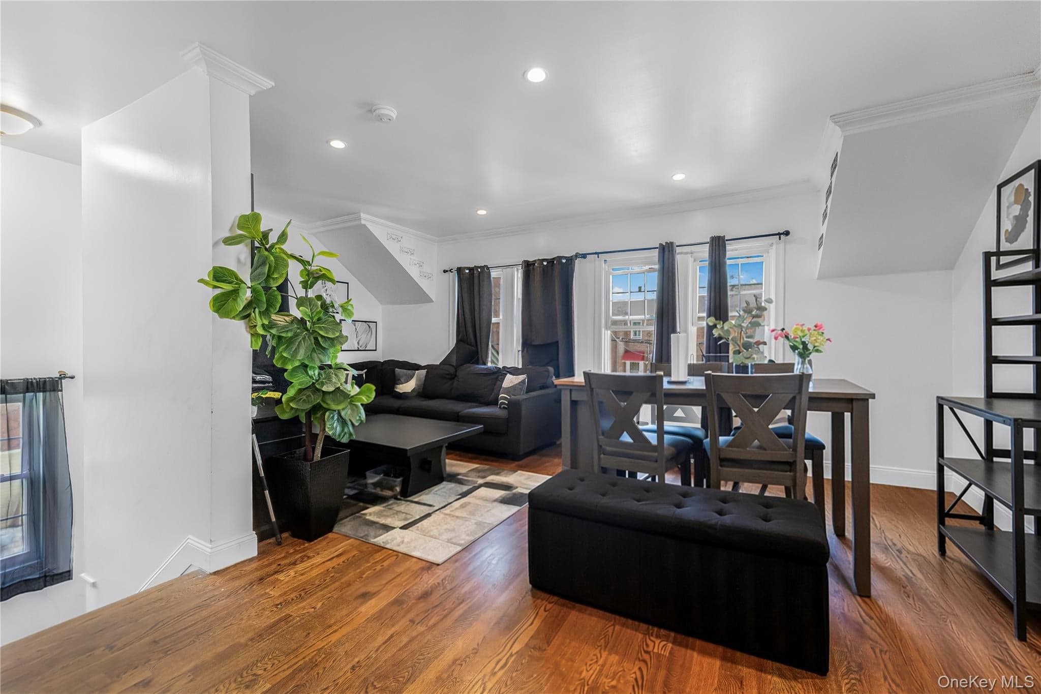 4558 Richardson Avenue thumbnail 15