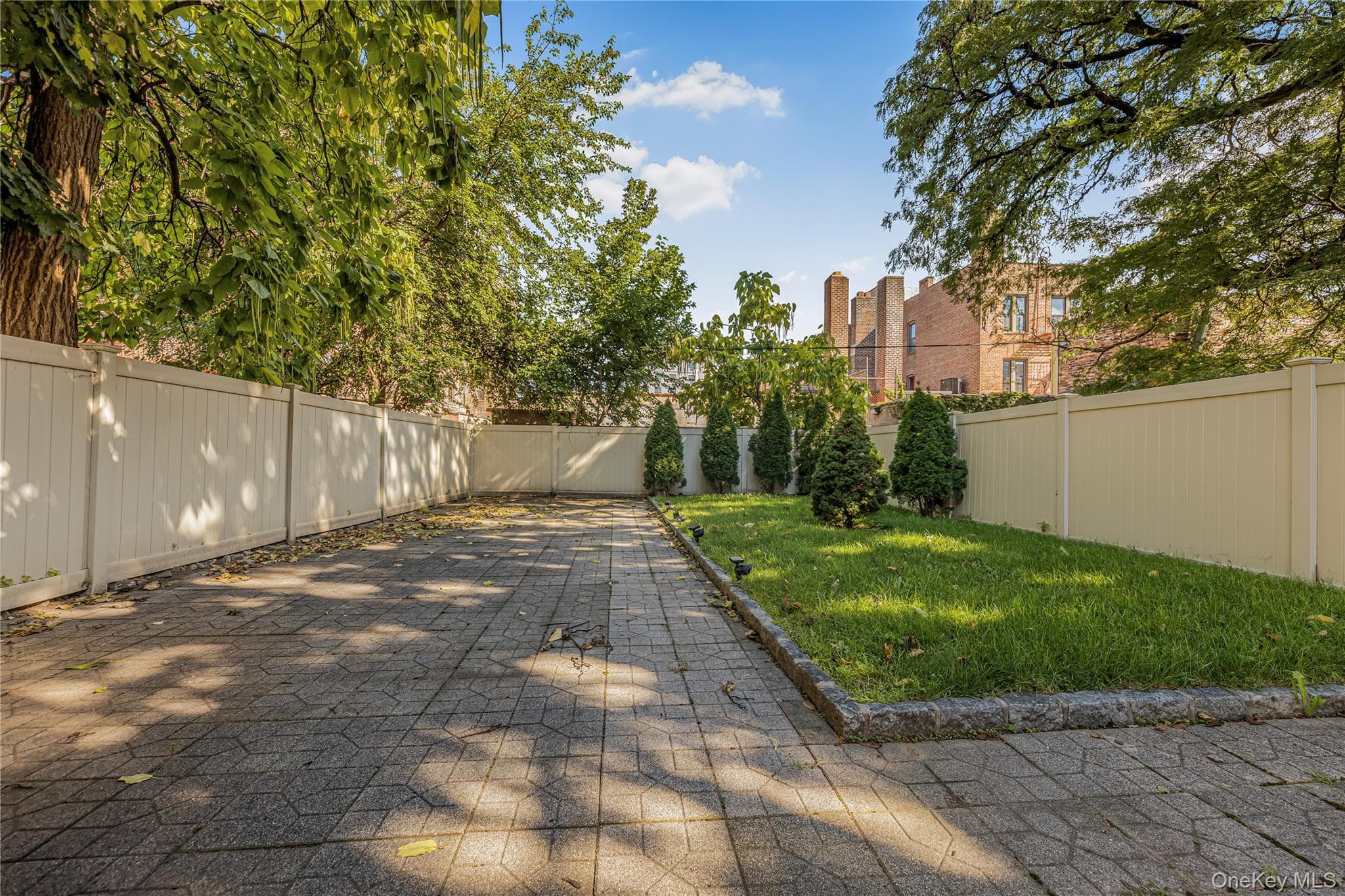 4558 Richardson Avenue thumbnail 31
