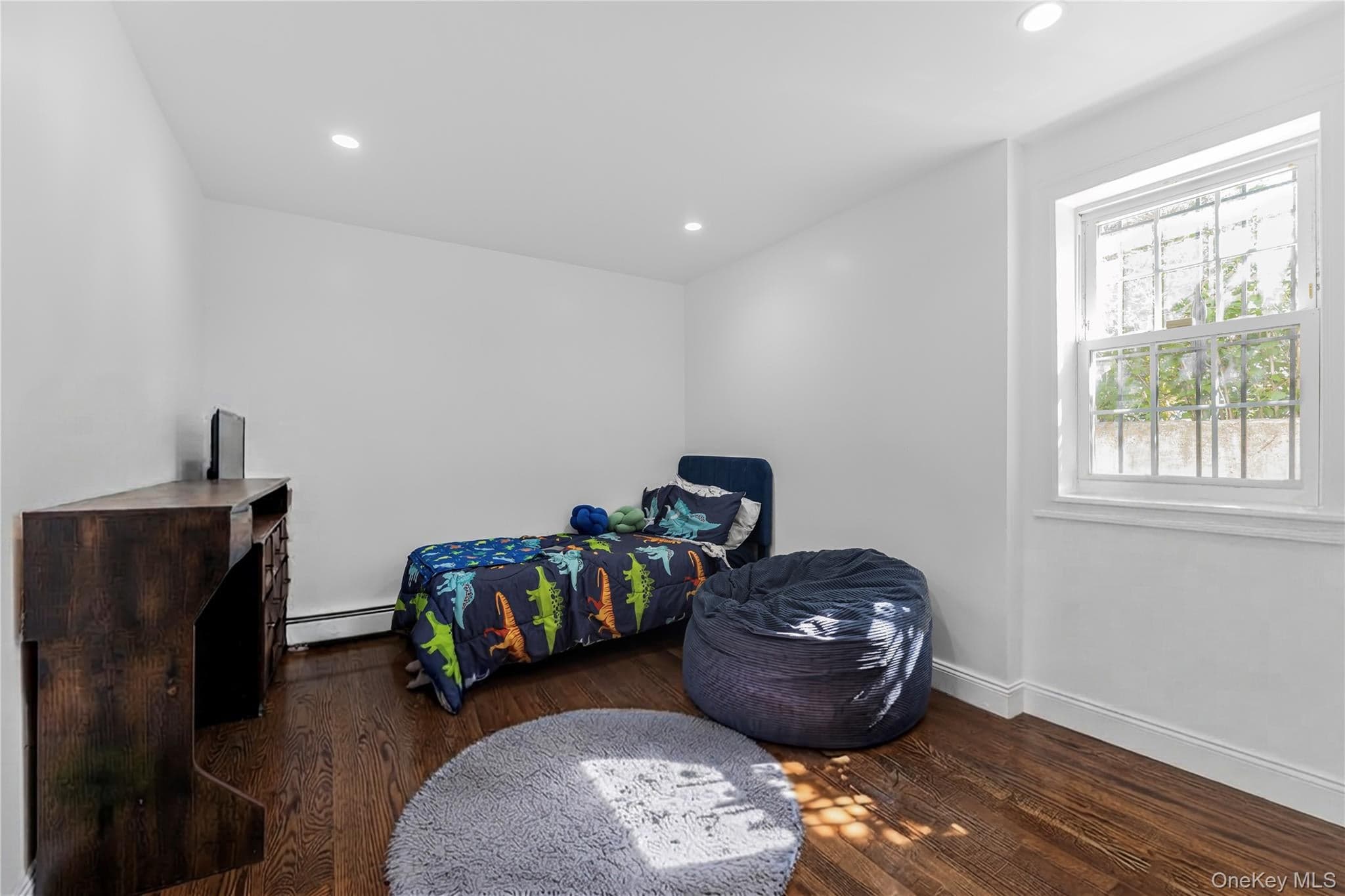 4558 Richardson Avenue thumbnail 7