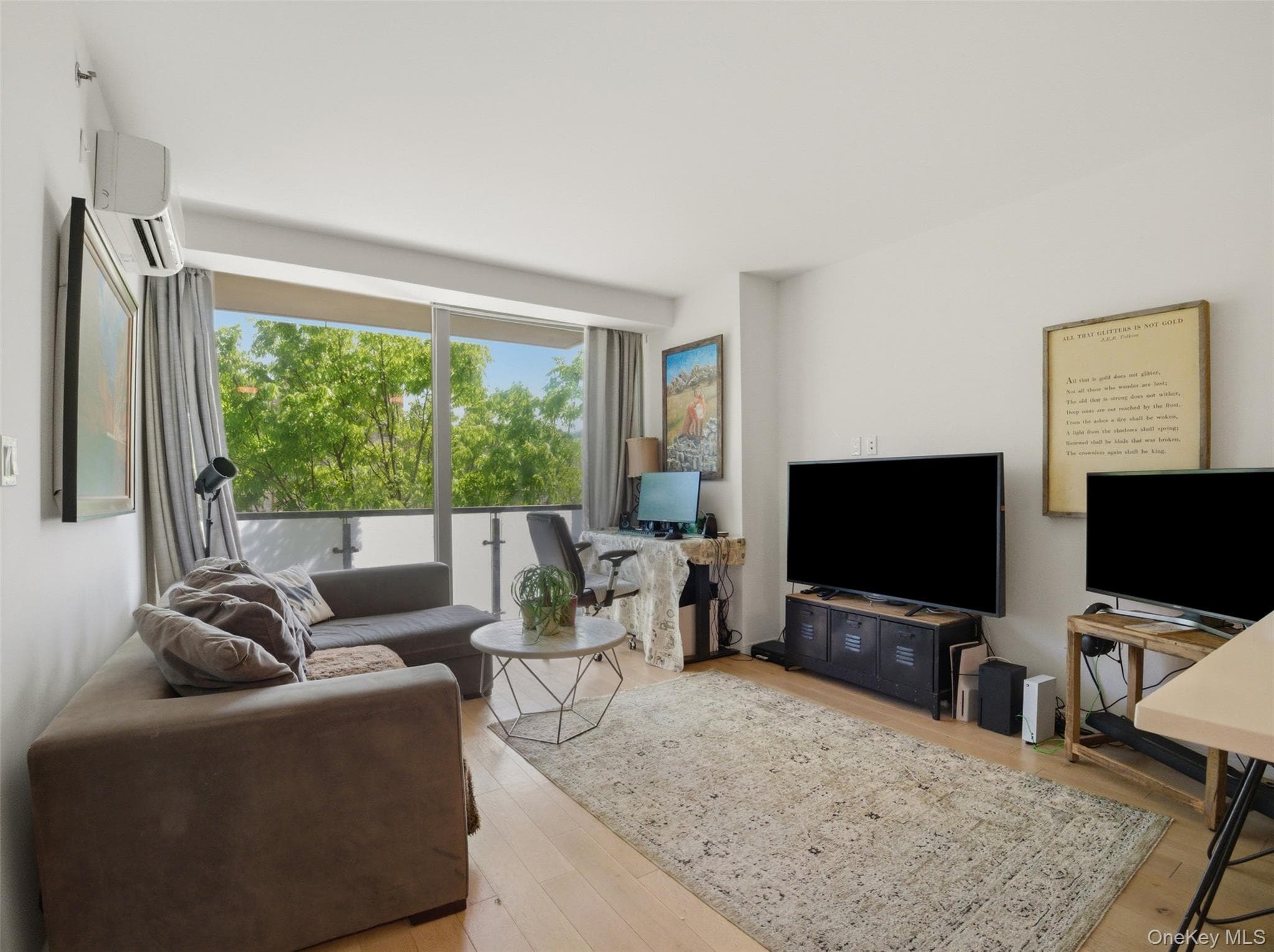 40 Pinehurst Avenue Unit: 2D thumbnail 4