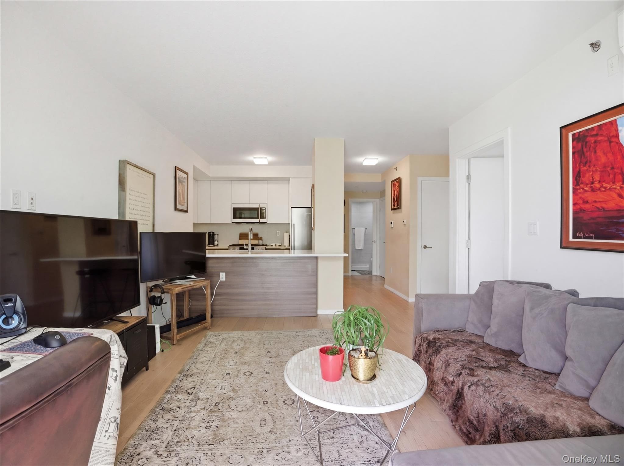 40 Pinehurst Avenue Unit: 2D thumbnail 6