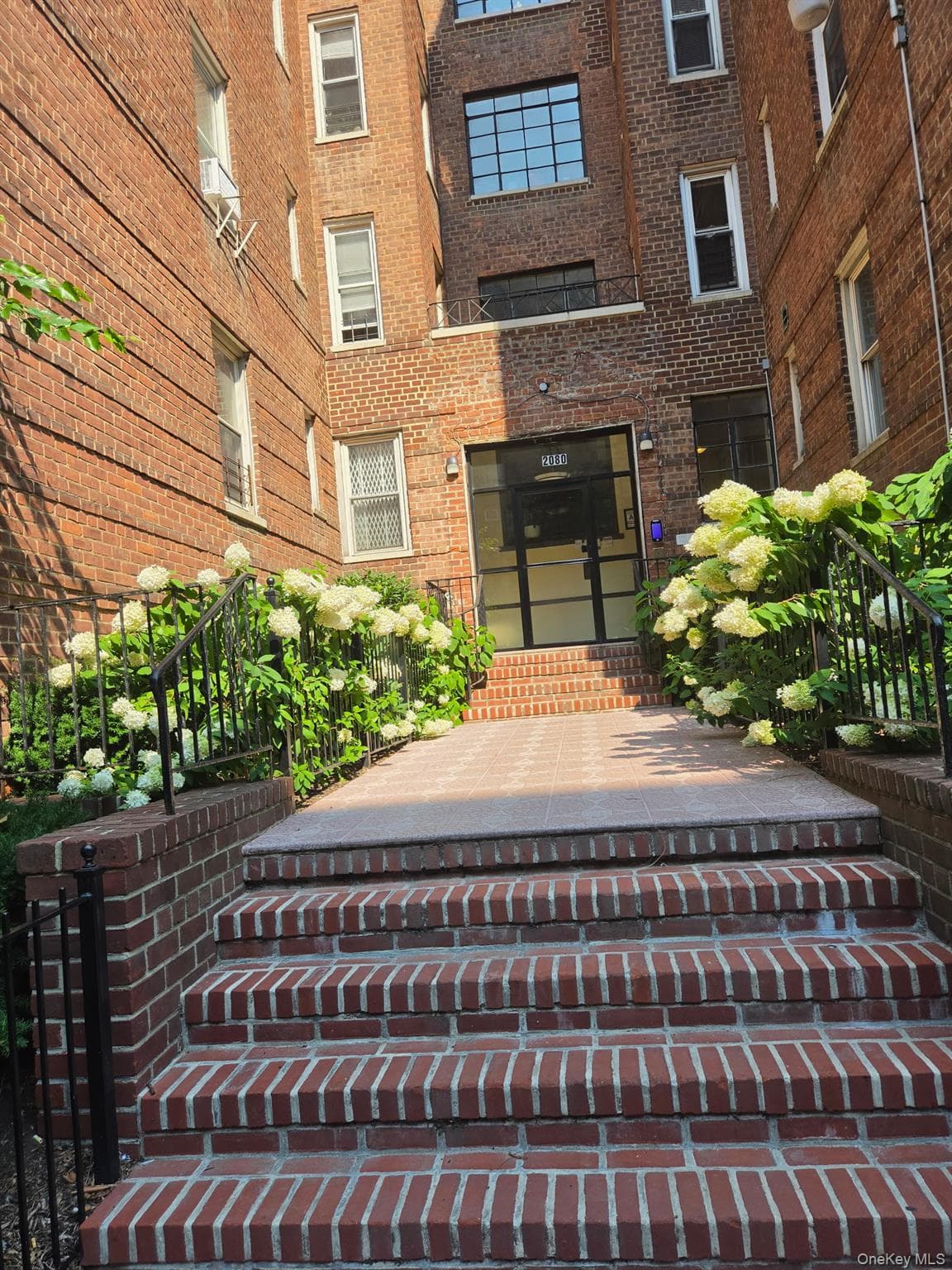 2080 Barnes Avenue Unit: 5B thumbnail 10