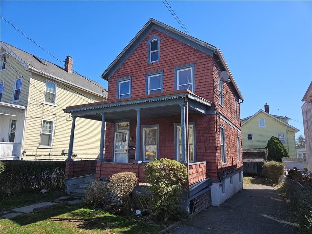 4 Everett Avenue, Ossining