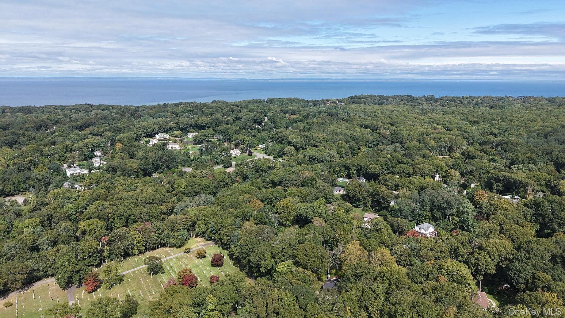 230 W Woodland Drive thumbnail 4