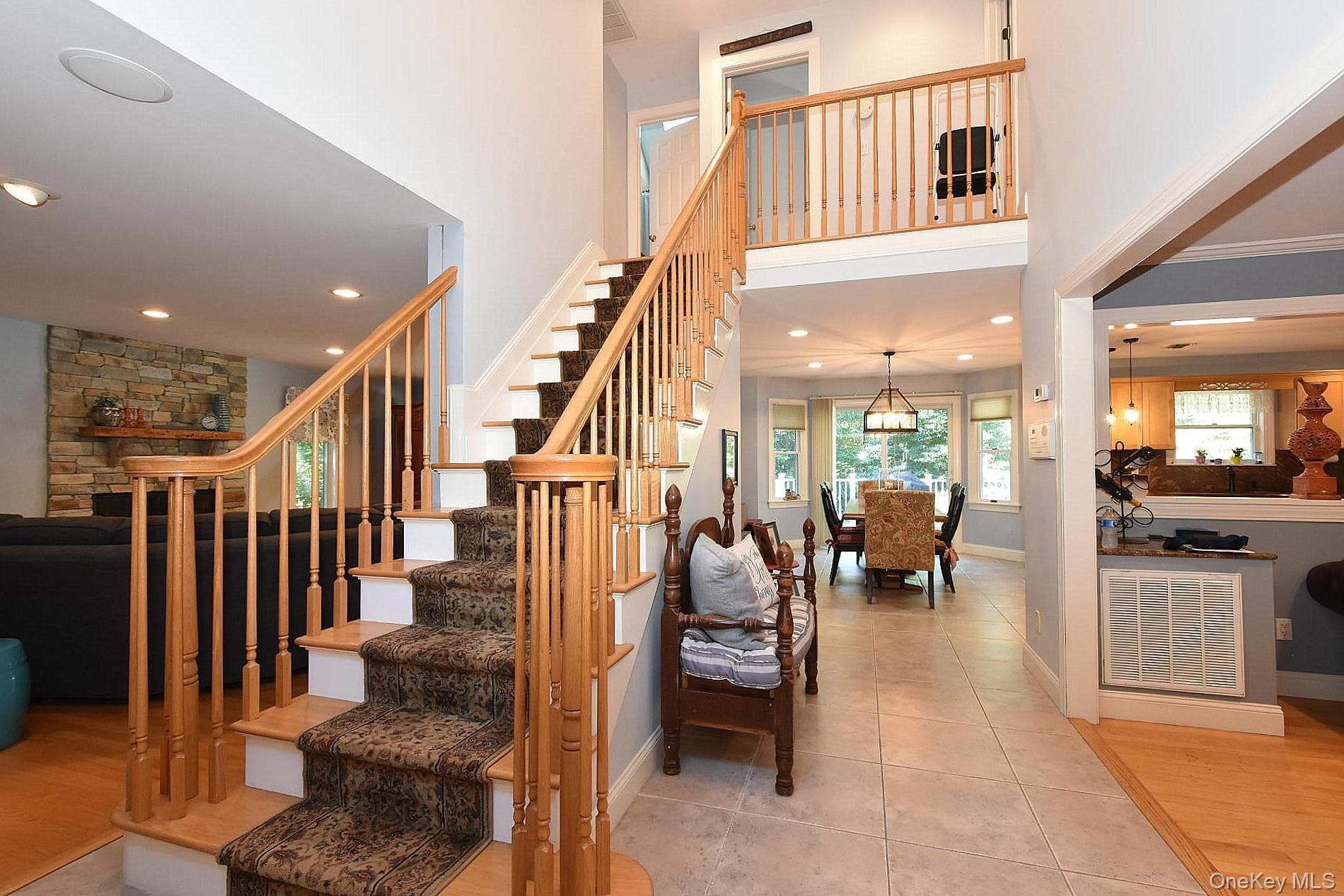 230 W Woodland Drive thumbnail 6