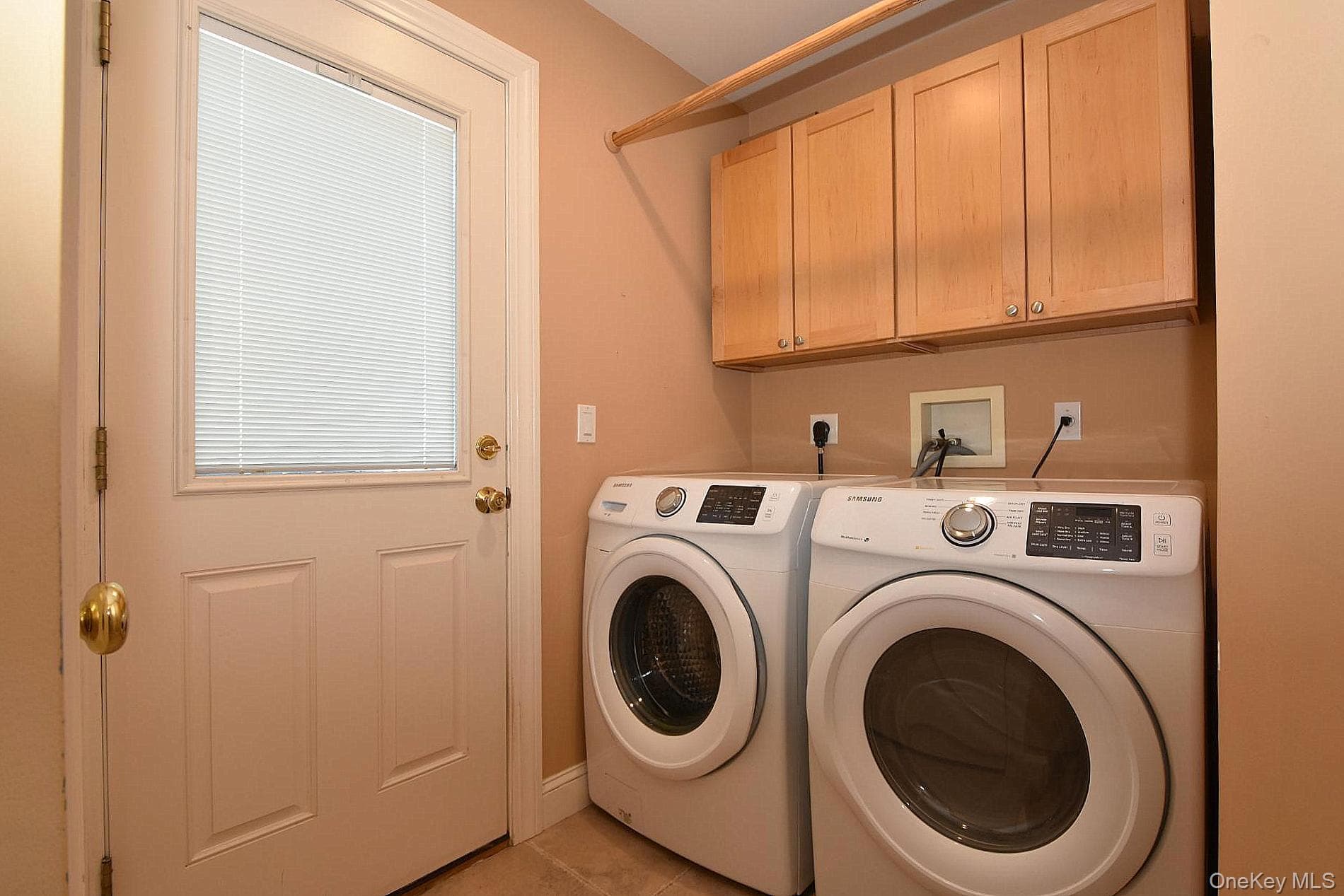 230 W Woodland Drive thumbnail 18