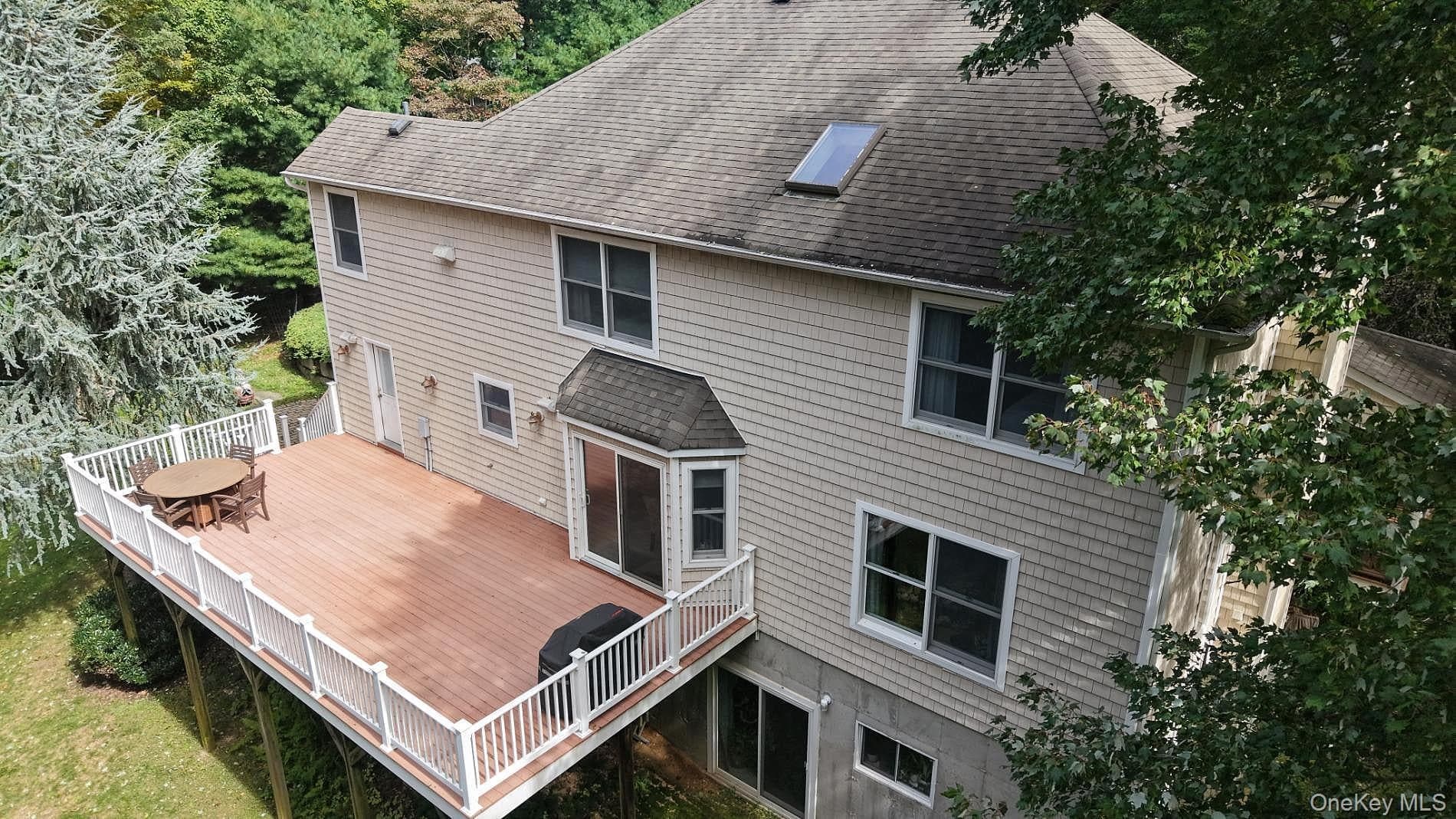 230 W Woodland Drive thumbnail 36