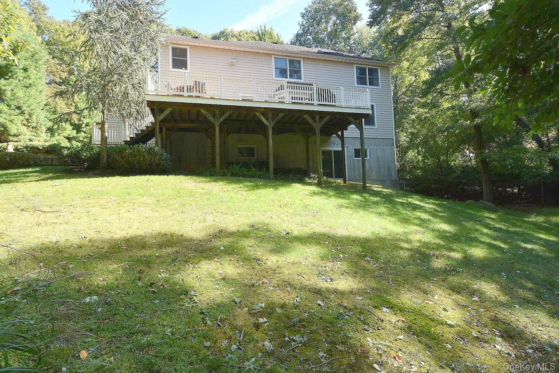230 W Woodland Drive thumbnail 32