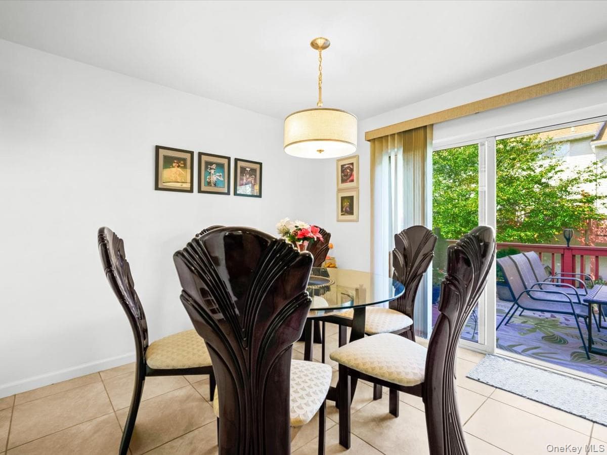 208 Hendrick Avenue thumbnail 9