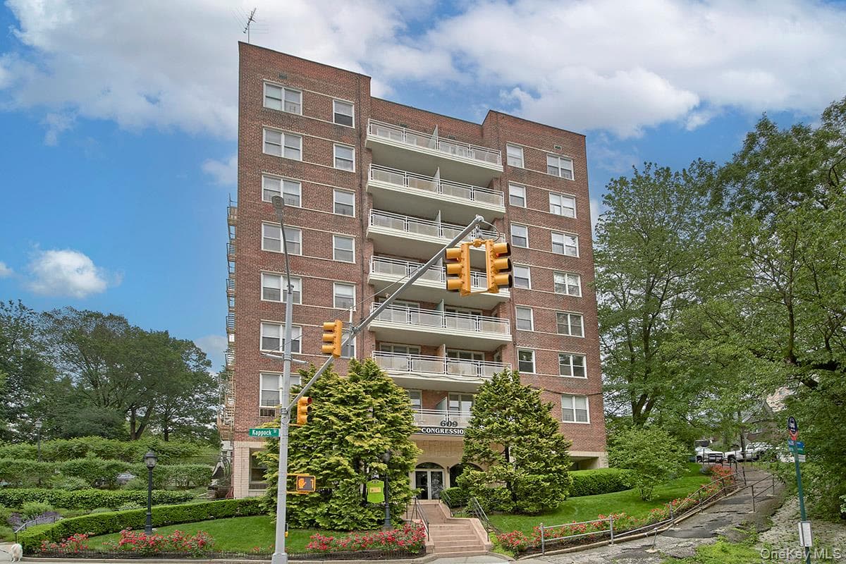 609 Kappock Street Unit: 3F thumbnail 2