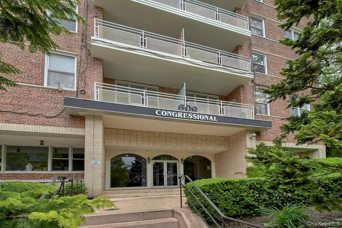 609 Kappock Street Unit: 3F thumbnail 3