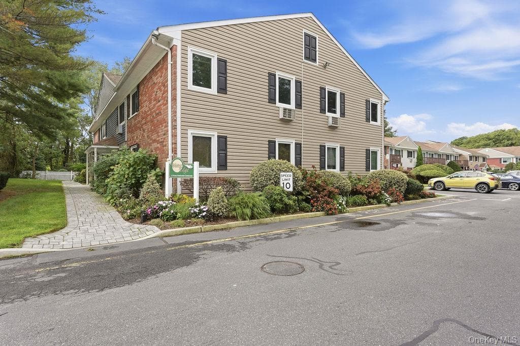 40 W 4th Street Unit: 214 thumbnail 6