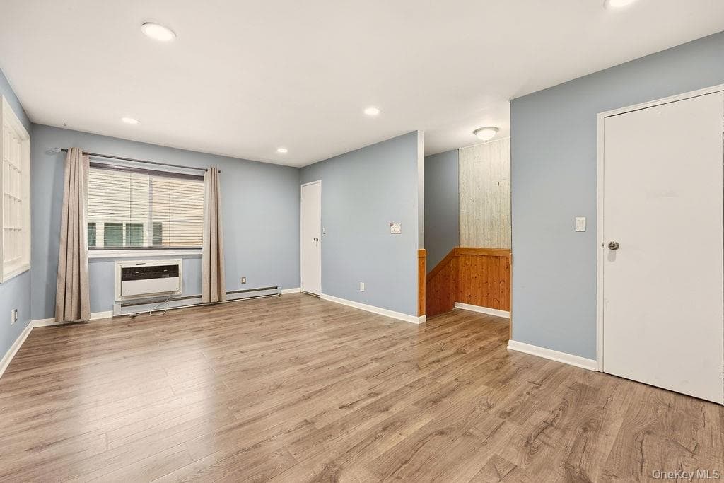 40 W 4th Street Unit: 214 thumbnail 18