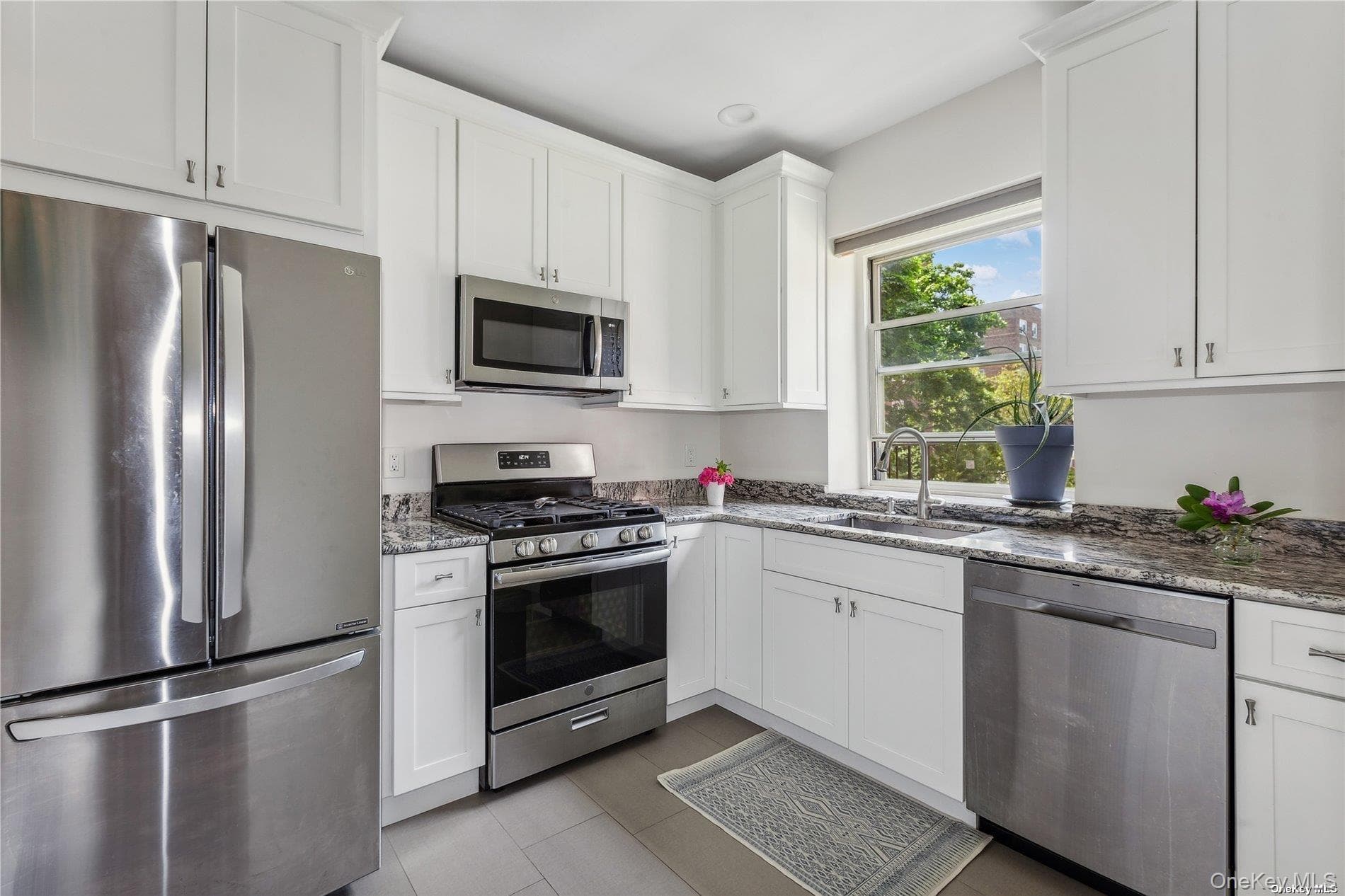 113-14 72nd Road Unit: 3-F thumbnail 6