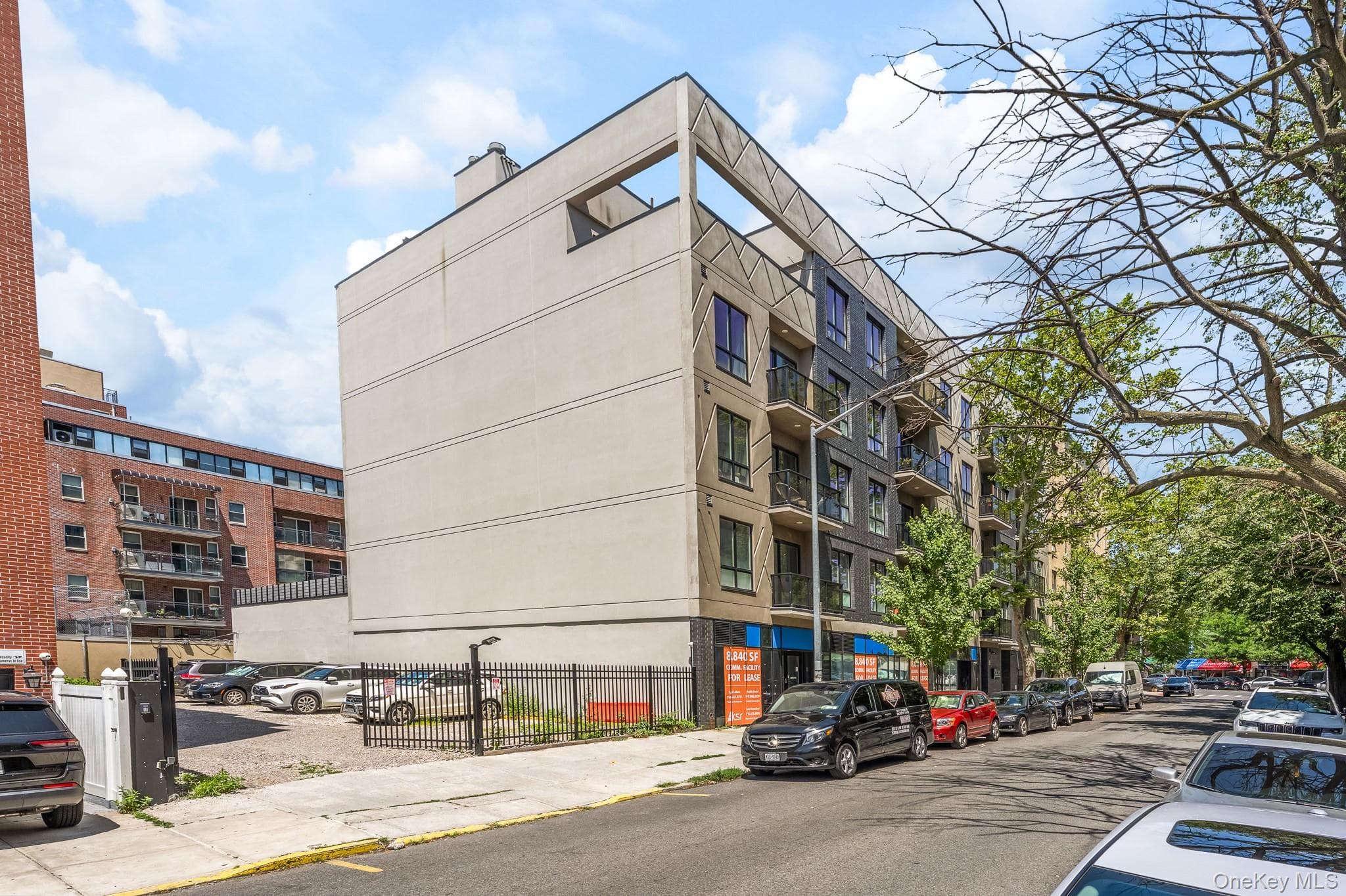 1414 W 4th Street Unit: PH5 thumbnail 17
