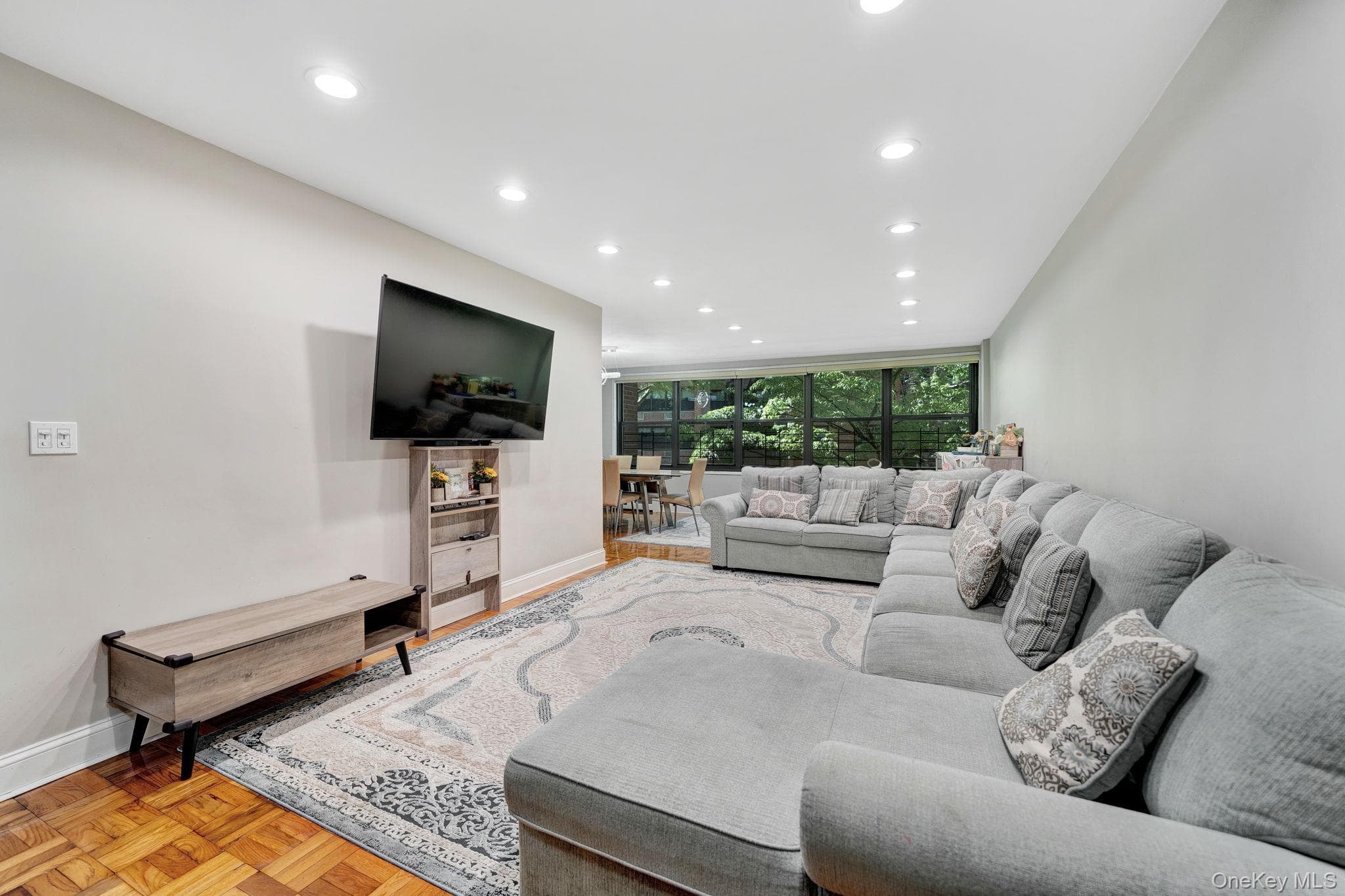 75-34 Bell Boulevard Unit: 1E thumbnail 6