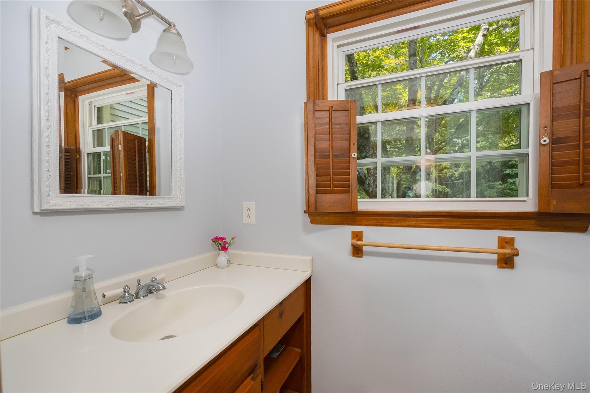 326 Mills Cross Road thumbnail 16