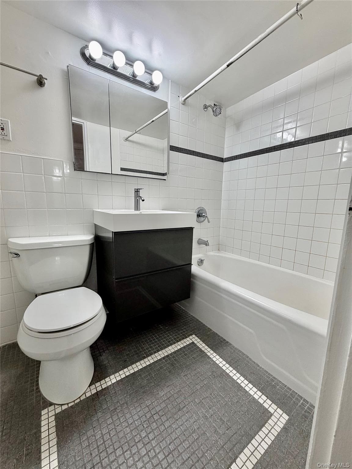 210 E 63rd Street Unit: 11B thumbnail 10