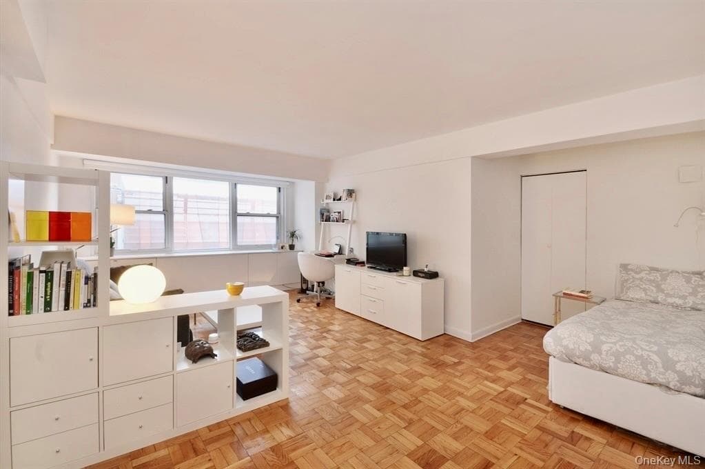 210 E 63rd Street Unit: 11B, New York (manhattan)