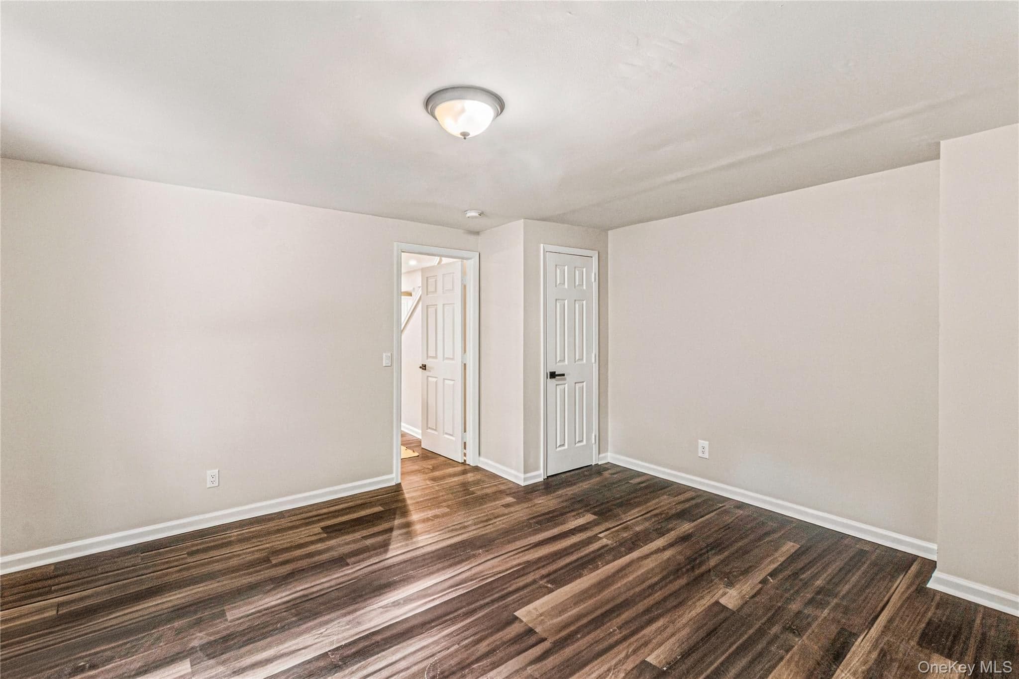 155 Moriches Avenue thumbnail 7