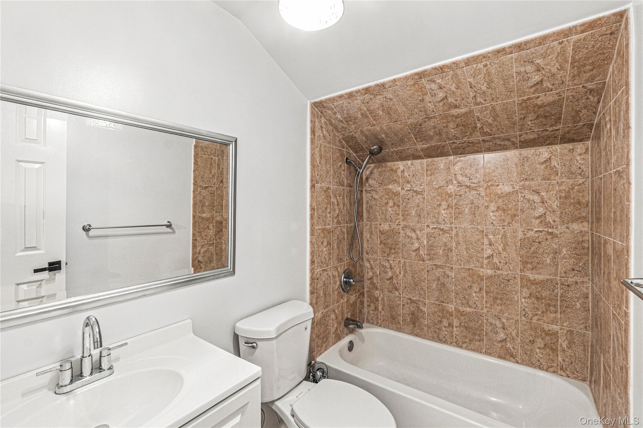 155 Moriches Avenue thumbnail 13