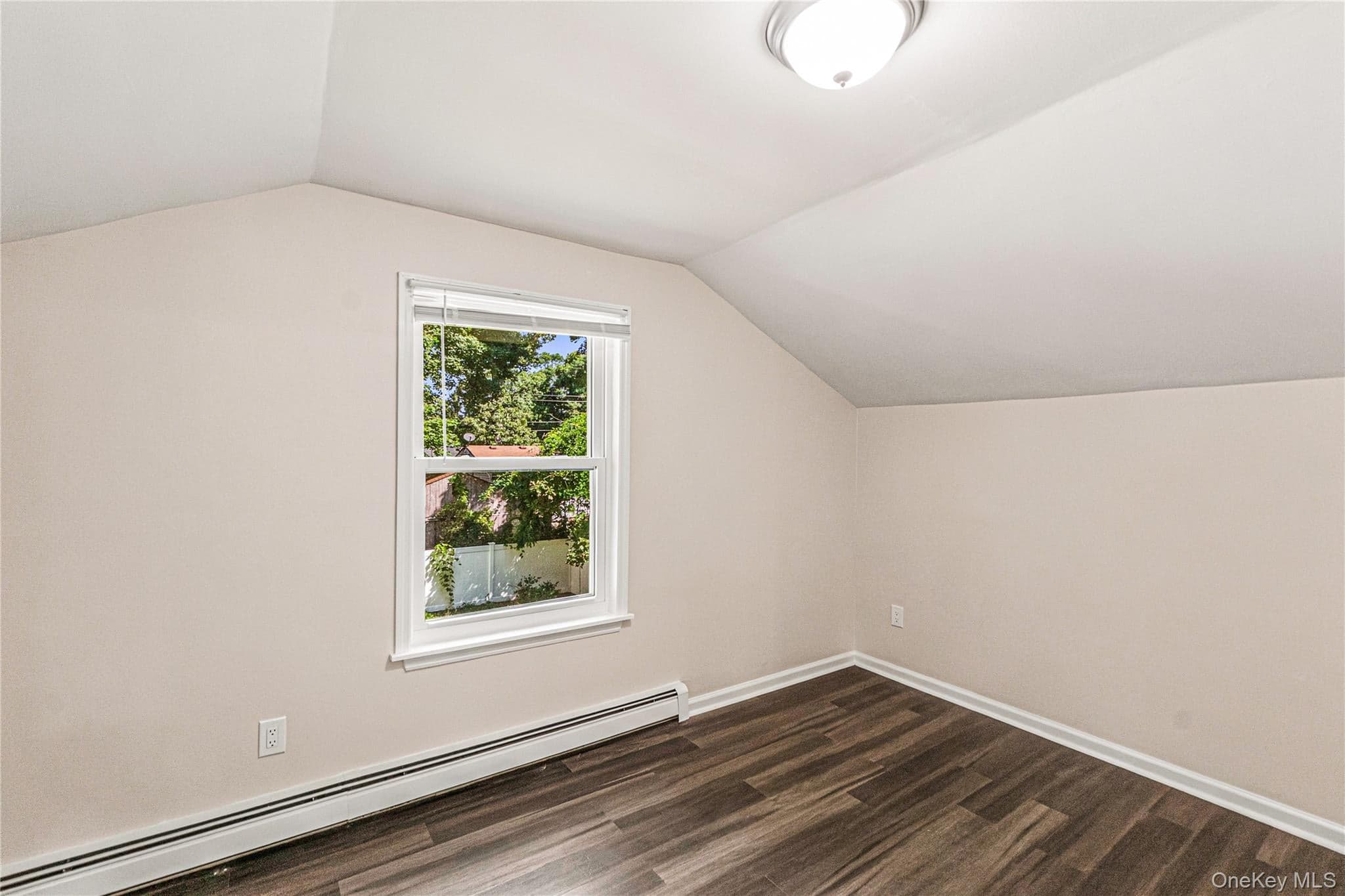 155 Moriches Avenue thumbnail 10