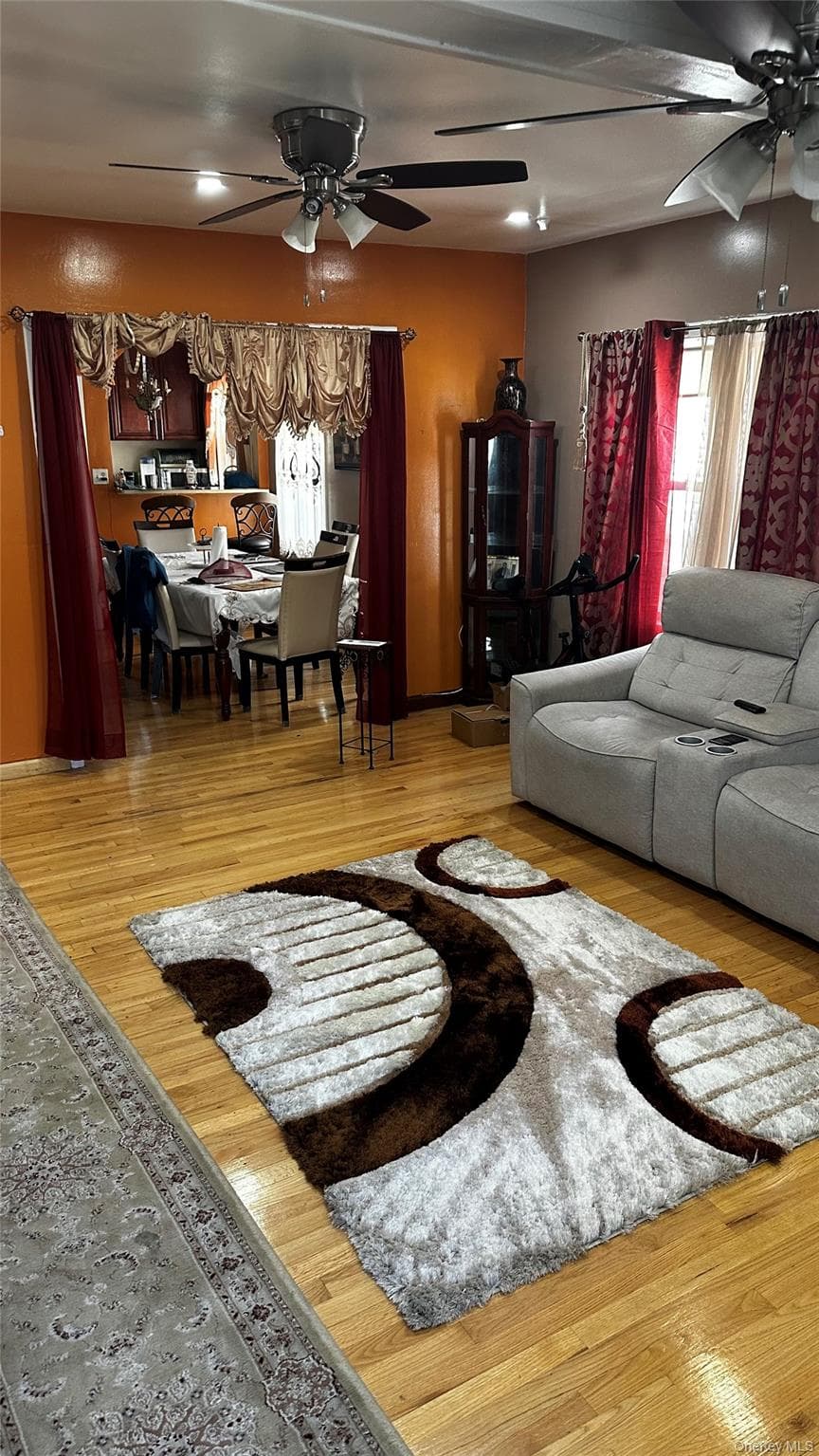 11242 Dillon Street thumbnail 10